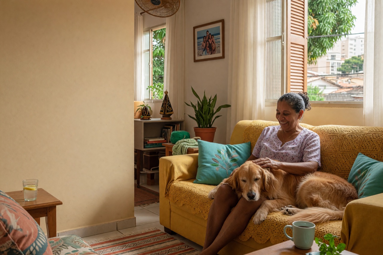 Pet terapia: benefícios de animais para idosos e bem-estar